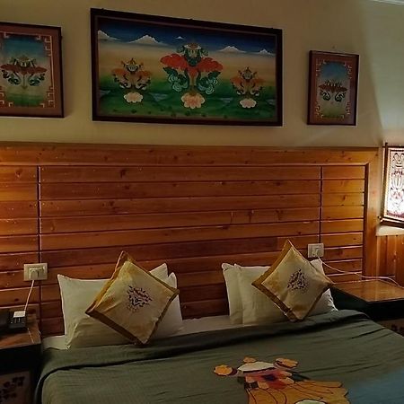 Auspiscious Him View Hotel マクロード・ガンジ エクステリア 写真